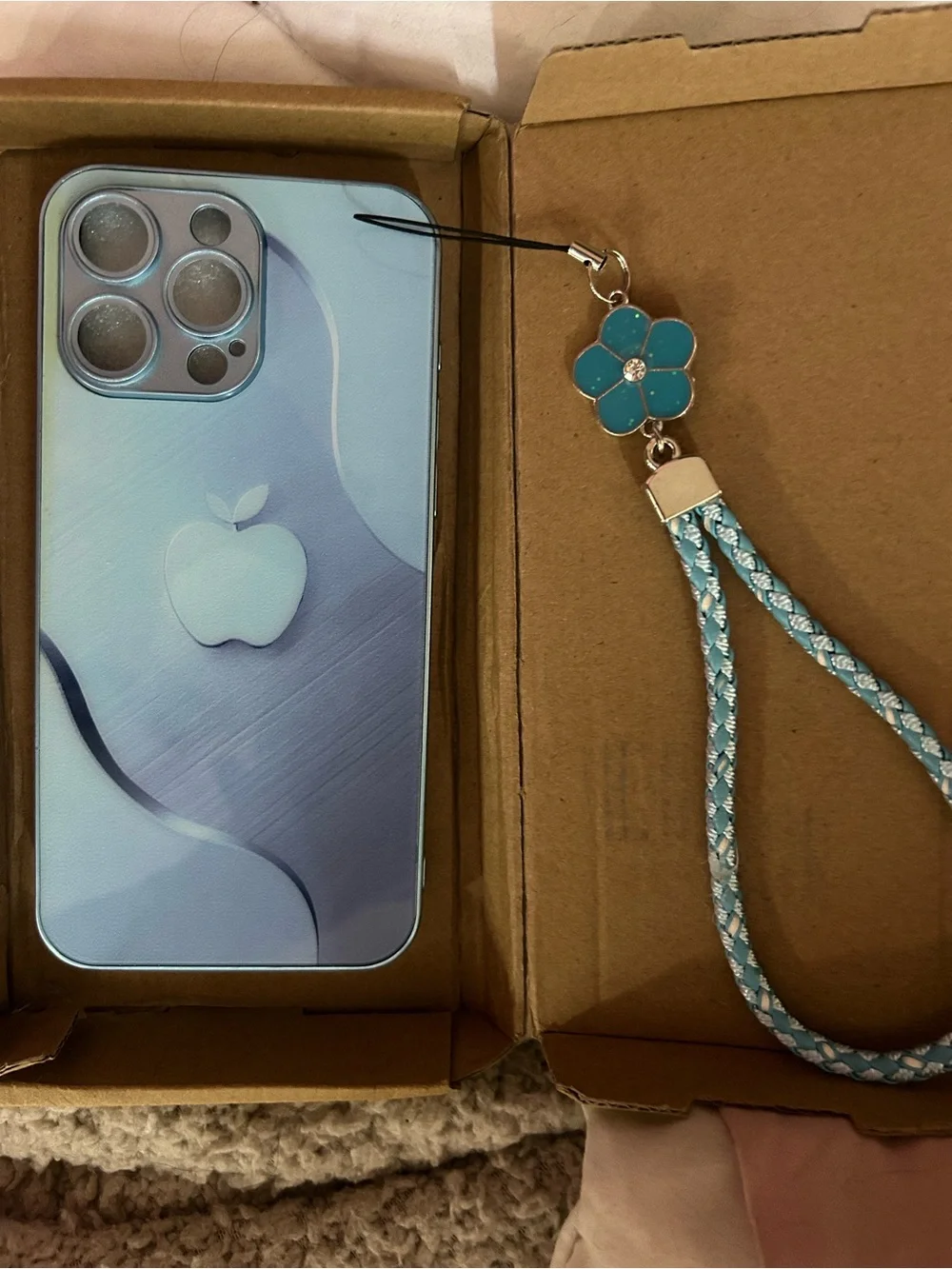 Apple Compatible Blue Gradient Phone Case with Floral Wrist Strap 15 Promax